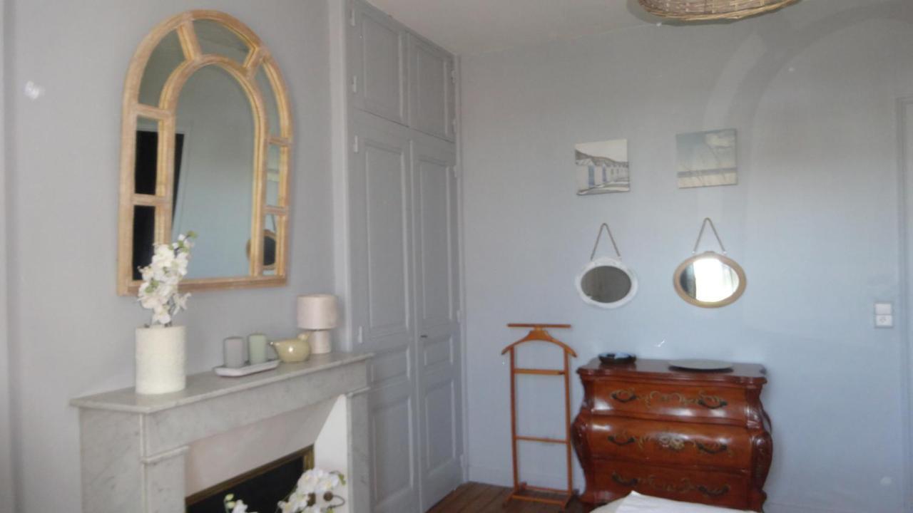 Le Compostelle Chic, Charme, Confort, Cocooning 80 M² Saint-Leonard-de-Noblat Exterior photo